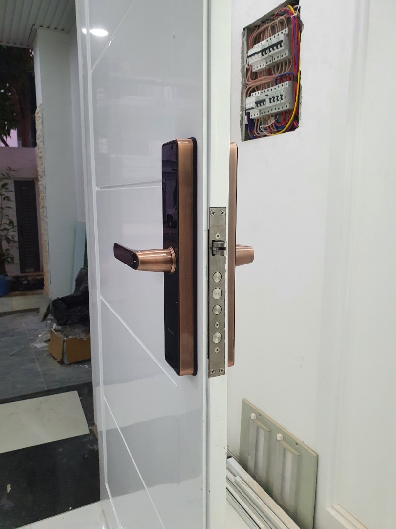 ảnh lắp đặt thực tế khoá Kaadas S500-C5