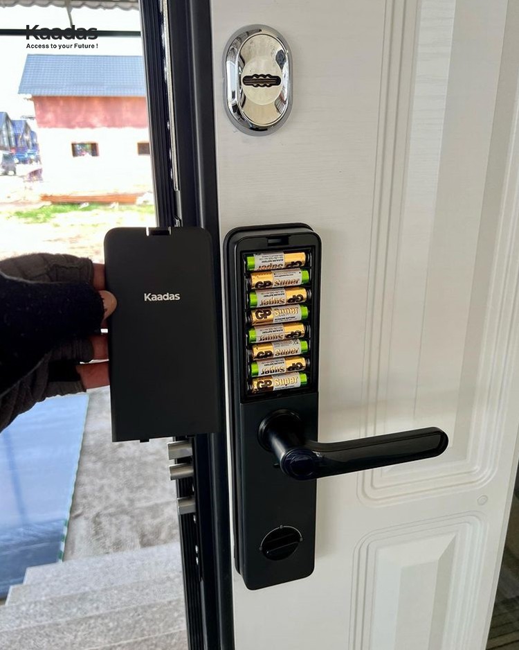 ảnh lắp đặt thực tế khoá Kaadas S500-C5