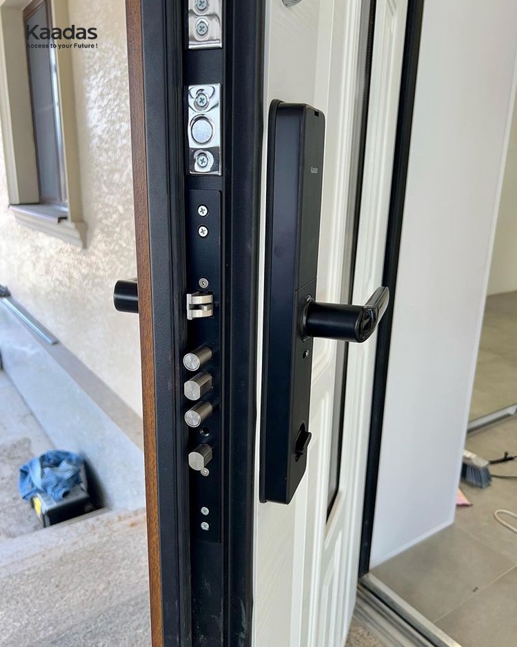 ảnh lắp đặt thực tế khoá Kaadas S500-C5